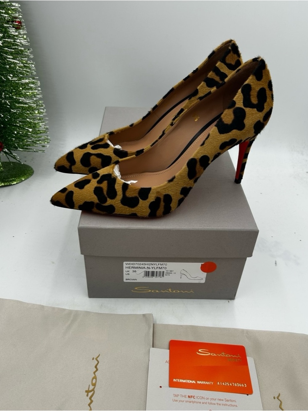 Santoni leopard print stiletto pumps size 38/8 US
made in Italy - Picture 3 of 9